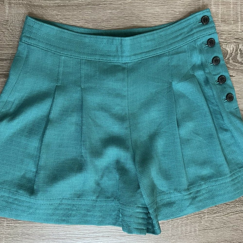 Club Monaco Hi-Rise Side Button Shorts